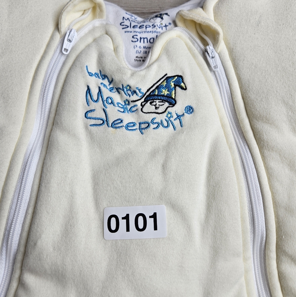 Baby Merlin's Magic Sleepsuit Small 3-6 Months Yellow - Picture 2 of 9